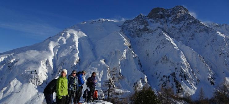 Skitouren im Val Ferret Eindrückliche Touren im Unterwallis unweit des M ont Blanc In Nähe des atmosphärischen Dreiländerecks Schweiz-Italien-Frankreich gönnen wir uns 4 unvergleichliche Tage mit