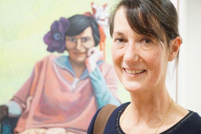 Die Berner Theaterregisseurin und Malerin Arlette Zurbuchen (53) ergänzt die Ausstellung mit farbigen