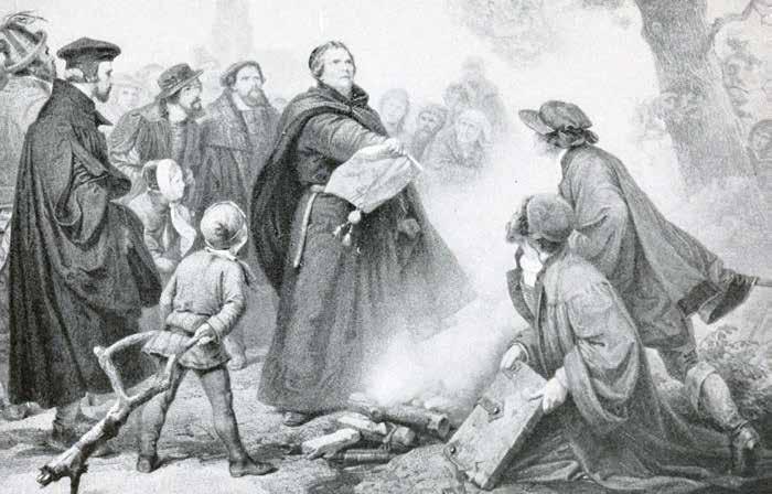18 GESCHICHTE Der Reformator als standhafter Held: Martin Luther verbrennt in einer Darstellung von Henry Eyster Jacobs die Bannbulle des Papstes.