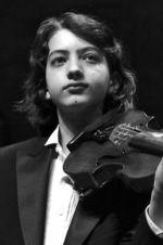 Fiddlers?. Sie spielte ihr erstes Vivaldi-Konzert als 5-Jährige und trat bereits im Concertgebouw in Amsterdam auf. Noa Wildschut wurde 2009 mit einem Stipendium der?vandenende Foundation?