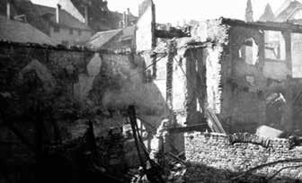 April 1944 wurde Schaffhausen bombardiert. Amerikanische Flugzeuge warfen damals um etwa 11:00 Uhr 400 Bomben über der Stadt Schaffhausen ab.