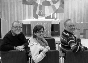 Noch weitere Gräbele benötigt Aktives Schmidener Team sucht Quartiere während des Kirchentags Auf Quartiersuche für Kirchentagsgäste: Horst Kraft, Gudrun Welsch, Dieter Knoll (von links nach rechts).