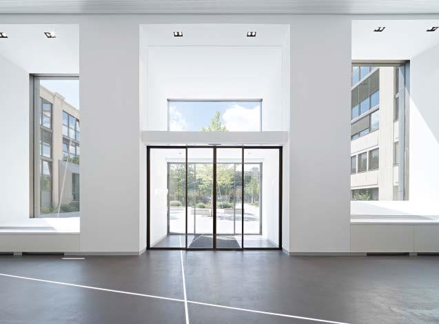 Das Lichtkonzept im Foyer entstand in Zusammenarbeit mit dem Lichtplanungsbüro LUMEN³ aus München.