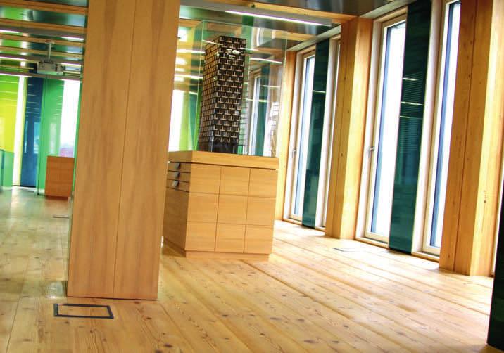 HIDDEN CHAMPION Hoch hinaus mit Holz Die unteren Stockwerke des Life Cycle Towers dienen als Ausstellungsfläche und sollen zeigen, welche Möglichkeiten die Holzbauweise bietet.