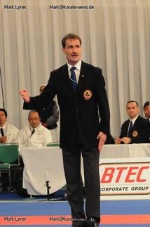 7. Internationale Schiedsrichter der World Karate Federation Ohne Schiedsrichter gibt es keinen geregelten Sport.