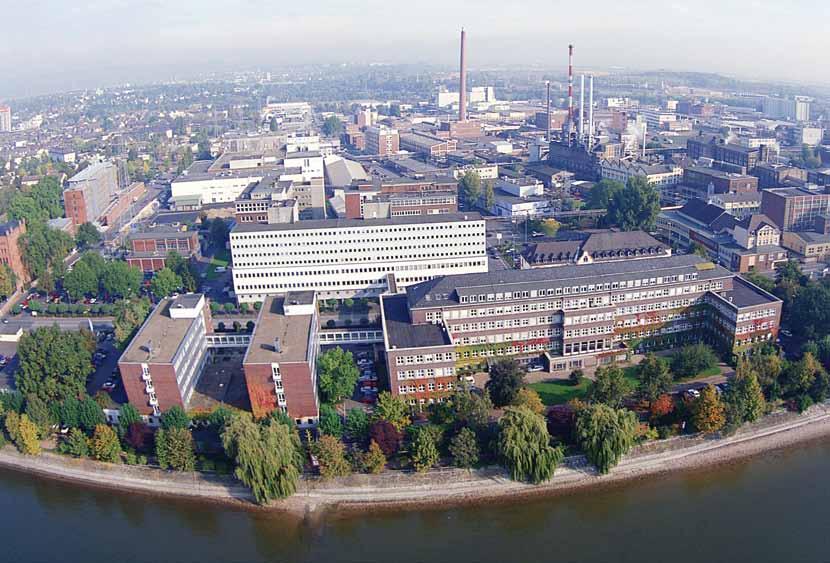 Das Unternehmen Der Kalle Unternehmenssitz in Wiesbaden Sicht von der Rheinseite Vielseitig spezialisiert Kalle mit Sitz in Wiesbaden ist ein weltweit führender Anbieter industriell hergestellter