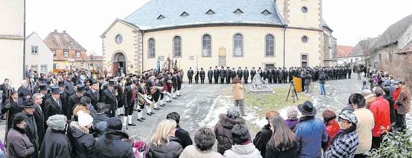Willkommen im Weinpanorama Steigerwald STEIGERWALD Am 20. Januar,dem Gedenktagdes Heiligen Sebastian, tritt alljährlich die Bürgerwehr in Oberschwarzach an.