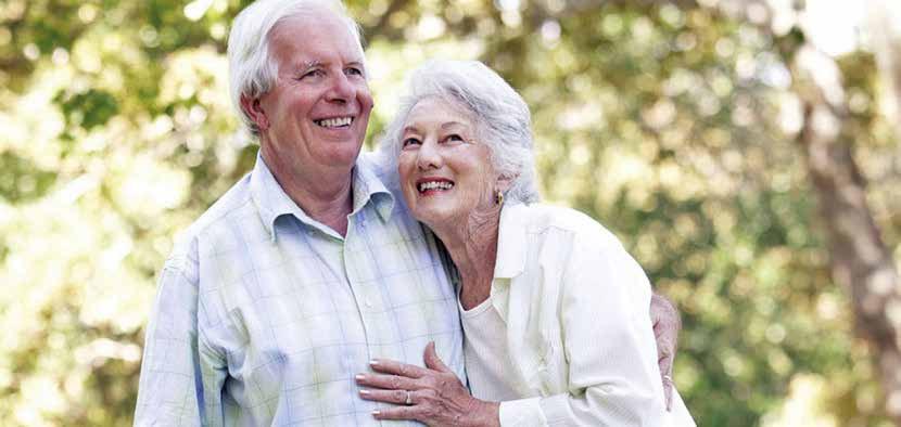 Senioren Wenn beide Partner fit bleiben, steht einem gemeinsamen, aktiven Ruhestand nichts im Weg.