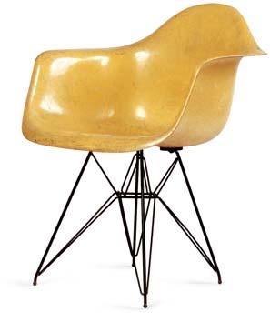 Office Die Idee von Charles & Ray Eames war, einen komfortablen Sitz mit