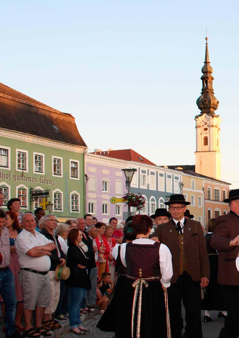 Stoawandla aus St. Lorenz zum Austausch von traditionellen Tänzen und traditioneller Musik zum Bundesjugendseminar im Werkschulheim Felbertal in Ebenau gefahren, das vom 22. bis 26. Juli stattfand.