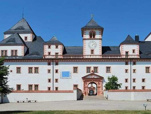 Sächsische Schweiz: Vom Muldental fahren wir durch das Tal der Wilden Weißeritz, die Bergstadt Altenberg (Bergbaumuseum, Schaustollen, Binge), das Müglitz-, Gottleuba-, Bahra- und Bielatal zur