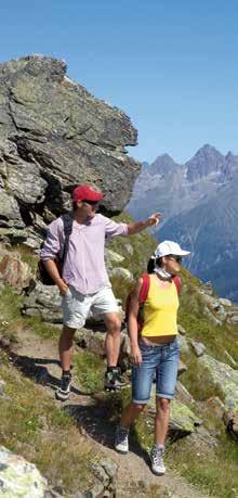 wachsende bergsportliche Aktivität nicht aus. Ein Drittel aller Wanderer, die an einer Herz- Kreislauf-Schwäche leiden, unterschätzen die großen Höhenunterschiede.