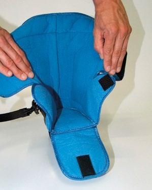 GEBRAUCHSANWEISUNG Body Armor Pro Term Fuß-Orthese zur Rehabilitation nach Amputation Abbildung 1: Öffnen Sie die zwei Verschlüsse der Orthese und