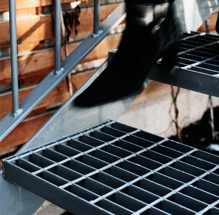 Eurostair GERADE TREPPEN Montagefertige Stahltreppen für Verwendung innen und aussen.