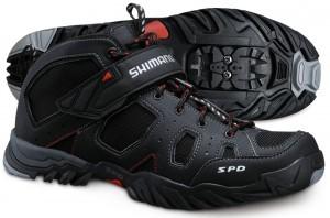 SHIMANO Multi-Sportschuh SH-MT53 Vielseitiger Mehrzweck-Schuh Für eine Vielzahl verschiedener Fahrstile entwickelt OBERMATERIAL: der halbhohe Schnitt im Wanderschuh-Stil schützt beim Gehen und