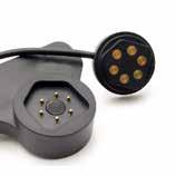 Die LED Lampe, der Drucktaster und die 2 12 Buchsenleiste wurden an die Kabel angelötet, das Steckgehäuse angecrimpt.