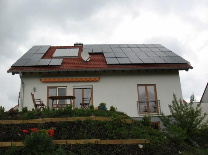 Ertragswerte Solarconsult AG - Photovoltaikanlage im Vergleich zu Ertragswerten vom SFV ( Solarförderverein Aachen) 12.000 kwh 10.000 kwh 8.000 kwh 6.000 kwh 4.000 kwh 2.
