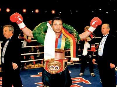 Im März 2005 gewann er auch in Zwickau den Rückkampf gegen Danny Green knapp nach Punkten und wurde nicht zuletzt deshalb von den Lesern der Fachzeitschrift Boxsport zum Boxer des Jahres gewählt.