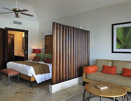 5-Tridents-Bereich Entdecken Sie Tiara, den luxuriösen 5Ψ-Bereich innerhalb des 4Ψ Club-Resorts von Punta Cana.