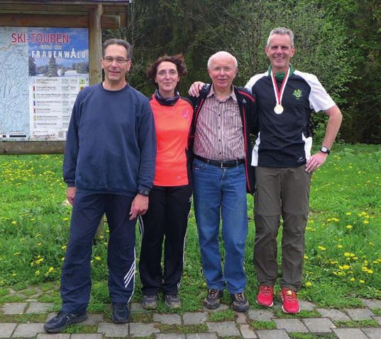Alle drei Läufe enden in Schmiedefeld dem schönsten Ziel der Welt. Auch dieses Jahr waren wieder MTVer am Start: Romilda Sander, Jutta und Bernd Kamberger nahmen die 17 km Walkingstrecke in Angriff.