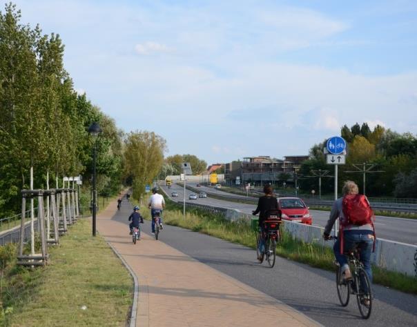 Das Land Brandenburg beteiligte sich mit Finanzhilfen aus der Richtlinie Kommunaler Straßenbau in Höhe von circa 270.000 Euro.