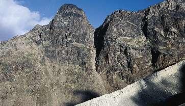 Die Bezeichnung «Panorama-Klettersteig Weissmies Jegihorn» trägt er zu Recht.