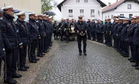 Weißkirchen An Der Traun Polizisten Kennenlernen