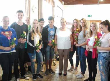 September wurde die engagierte und allseits beliebte Lehrerin SR Elfriede Degn in den Ruhestand verabschiedet.