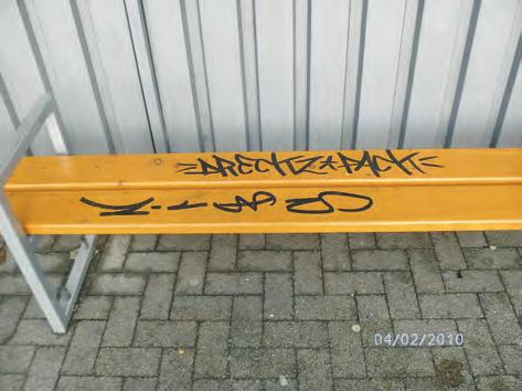 Graffiti ist kein Kavaliersdelikt, sondern Missachtung des Eigentums anderer, und wird nach der gültigen Rechtsauffassung außerdem als Sachbeschädigung gewertet.