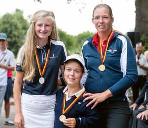 SPORT Ullmann und Lynggaard siegen in Hamburg Fünf Titelverteidigungen bei IAM der Golfer mit Behinderungen Bei der zweiten Internationalen Amateurmeisterschaft (IAM) der Golfer mit Behinderungen,