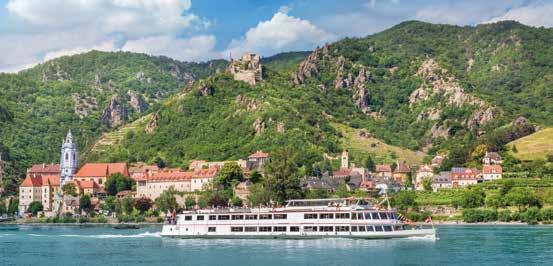 Donauschifffahrt von Passau nach Krems Wien 3 Tage 05. 07. Juli Abfahrt 4 Uhr 1. Tag: Anreise nach Passau Linz In Passau gehen wir an Bord unseres Donauschiffes.