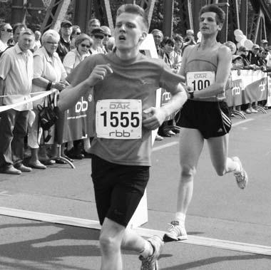Die Halbmarathonstrecke (21,2 km) lief Benedikt Statt in 1:22,33 h und wurde Gesamt-Dritter sowie Sieger in der Altersklasse M20. Beim 26.
