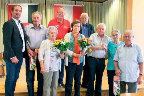 Ortsgruppen-Vorsitzender Franz Tomazic, Monsignore Silan und Bürgermeister Deutschmann gingen in ihren Reden auf den tieferen Sinn dieses Ehrentages der Mütter ein und Gerlinde Mikula trug dazu