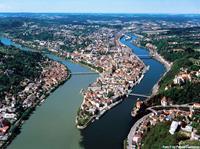 Regensburg und das mediterran anmutende Passau liegen an