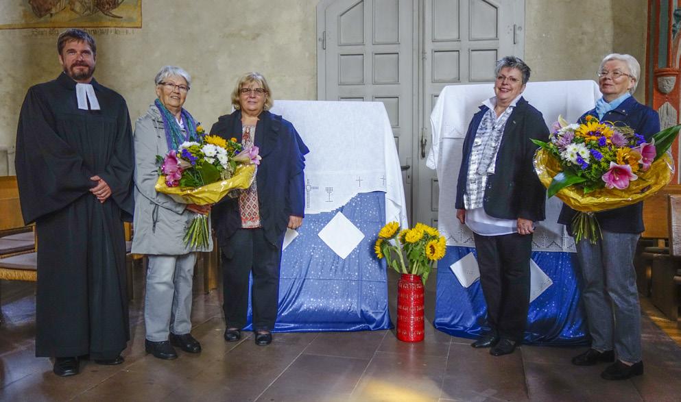 Aus den Gemeinden Erntedank und neue Altardecken für Immenhausen Der diesjährige Erntedankgottesdienst stand in doppelter Hinsicht unter dem Motto des Dankens.