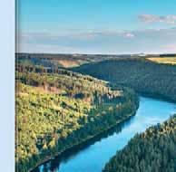 Rund ein Drittel der Fläche sind als Nationale Naturlandschaften ausgewiesen, eine 2005 aus der Vereinigung der deutschen Nationalparks, Biosphärenreservate und Naturparks gebildete gemeinsame