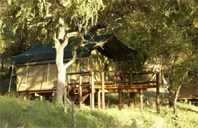Tag 1 bis Tag 5 Hoedspruit 4x Übernachtung mit Vollpension und 6 Aktivitäten Chisomo Safari Camp Four Nights Package (Tented Safari Suite) Ihr Ziel ist das über 9.