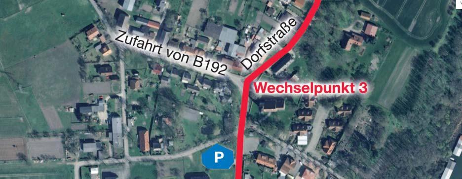 17209 Sietow-Dorf [WC] Zurück Richtung Gotthun und rechts auf die Warener Chaussee (später Röbeler Straße) abbiegen.