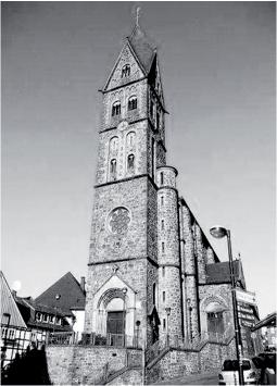 Olsberg, St. Nikolaus Für die Reparaturen der Rissbildungen im Putz der Kirchendecke wird ab 14.01.2019 in unserer Pfarrkirche ein Baugerüst errichtet.