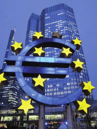 EUROPA UND INTERNATIONALES Zu Besuch in der Europäischen Zentralbank Eine Tagesfahrt in die Europa- und Bankenstadt Frankfurt am Main fand unter dem Titel Die Europäische Zentralbank Rolle, Aufgaben