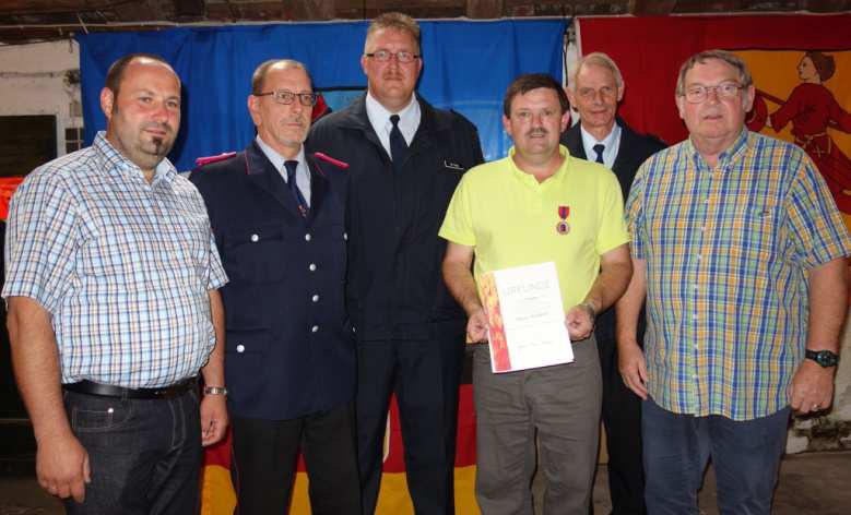 Feuerwehren mit der Medaille für internationale Zusammenarbeit des deutschen Feuerwehrverbandes ausgezeichnet.