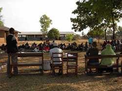 40 Seminartagen während des gesamten Tansania Freiwilligendienstes Gewährleistung von intensiver Vorbereitung, Begleitung und Nachbereitung Ganzjährige Begleitung in Tansania Durch Vorbereitung,