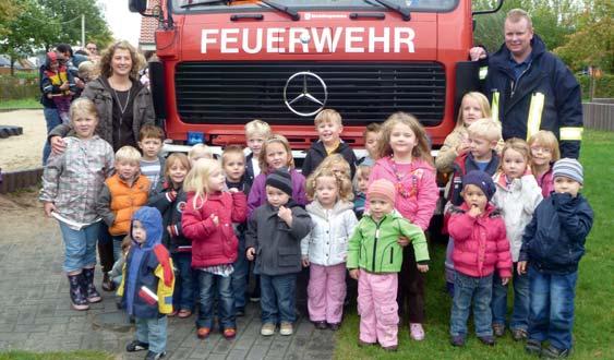 Feuerwehrbesuch Feuerwehrprojekt im Norbert-Kindergarten Offene Treff für pflegende und betreuende Angehörige Æ (hc) Der Offene Treff für pflegende und betreuende Angehörige lädt ganz herzlich ein