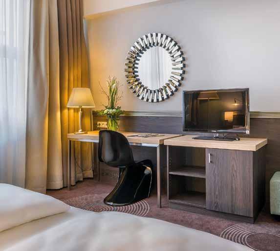 Frisch renovierte und klimatisierte Zimmer laden zum Entspannen ein. Nutzen Sie nach einem anstrengenden Tag die Vorzüge unserer Hotelbar und lassen Sie den Tag dort gemütlich ausklingen.
