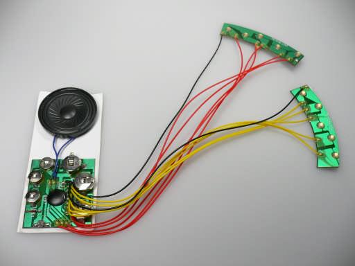 SOUND in Klappkarten - Sound Module (+ LED-Blinker optional) Technische Größe des Moduls inkl. Lautsprecher 46 x 100 x 8 mm oder abhängig vom Kundenwunsch.