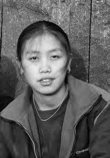 In Tibet wählen nicht die Eltern den Namen für ihr neugeborenes Kind, sondern ein Lama ihres Vertrauens. Tsering bedeutet»langes Leben«. Und Phentok steht für»hilfreich«.