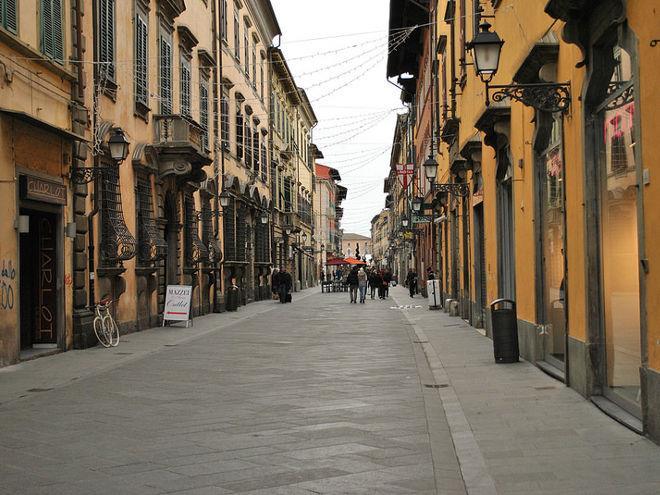 Lucca.
