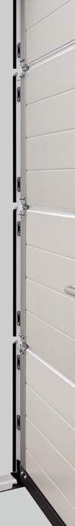 Das obere Torglied ist durchgehend, auch im Türbereich, mit einer Sturzdichtung versehen. Schlupftürtore sind bis zu einer Torbreite von bis zu 5 m NEU erhältlich.
