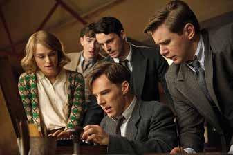 Turing bringt durch sein brüskes Auftreten Experten und Offiziere gegen sich auf nur die junge Mathematikerin Joan Clarke glaubt an Turings verwegene Strategie: Er will der deutschen