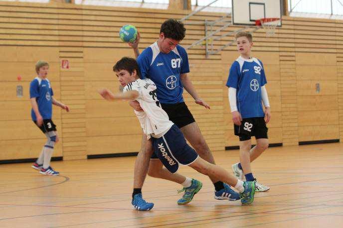 Auch im Rückspiel erfolgreich C1 schlägt Bayer Dormagen Männliche C1-Jugend. In der Gesamtschule empfing die U15 die Gäste aus Dormagen zum Rückspiel in der Oberliga Mittelrhein.